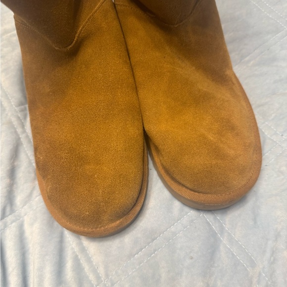 Kookaburra by Ugg Cozy Tan Shearling Boots - Picture 4 of 6